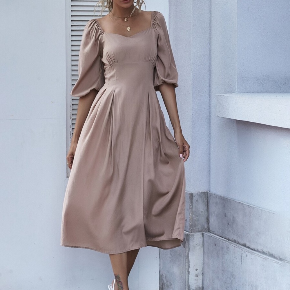 Khaki Sweetheart neck short sleeve midi dress - Picture 9 of 13